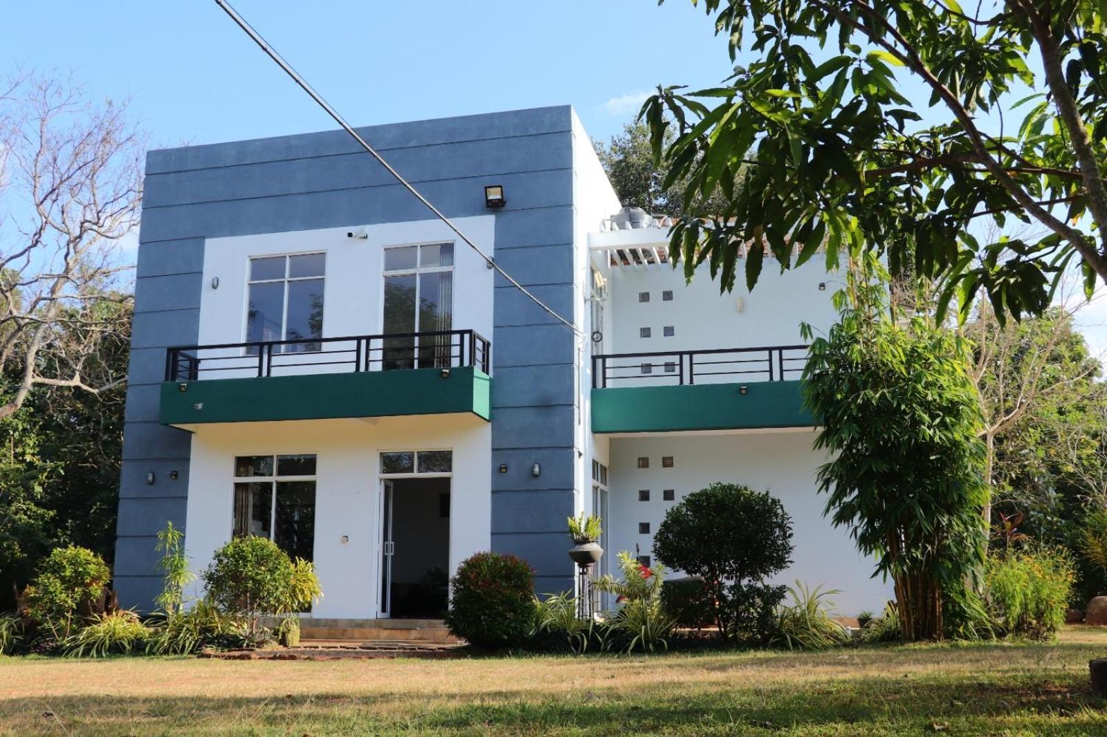Peacock Resort Anuradhapura Eksteriør billede