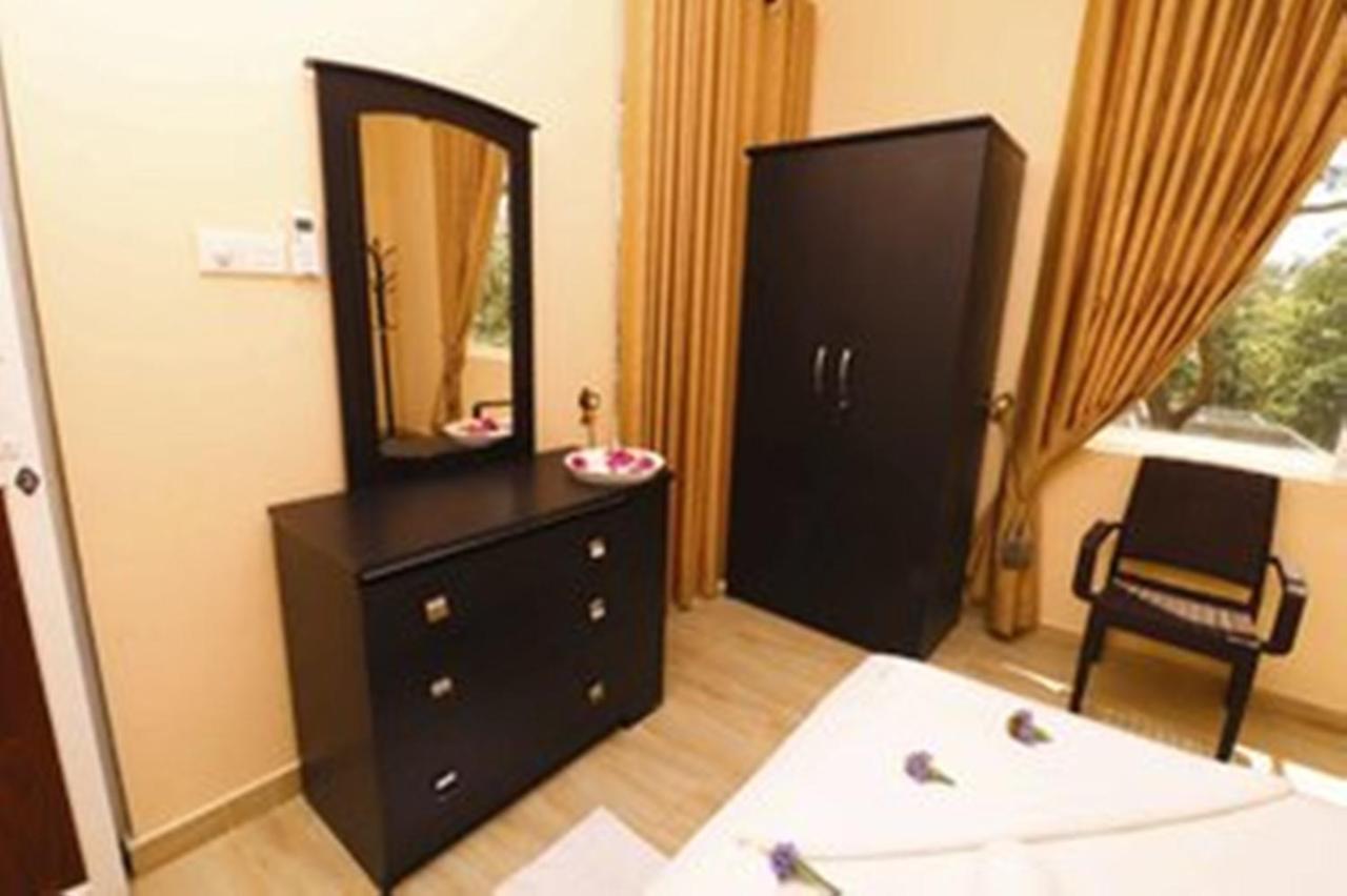Peacock Resort Anuradhapura Eksteriør billede