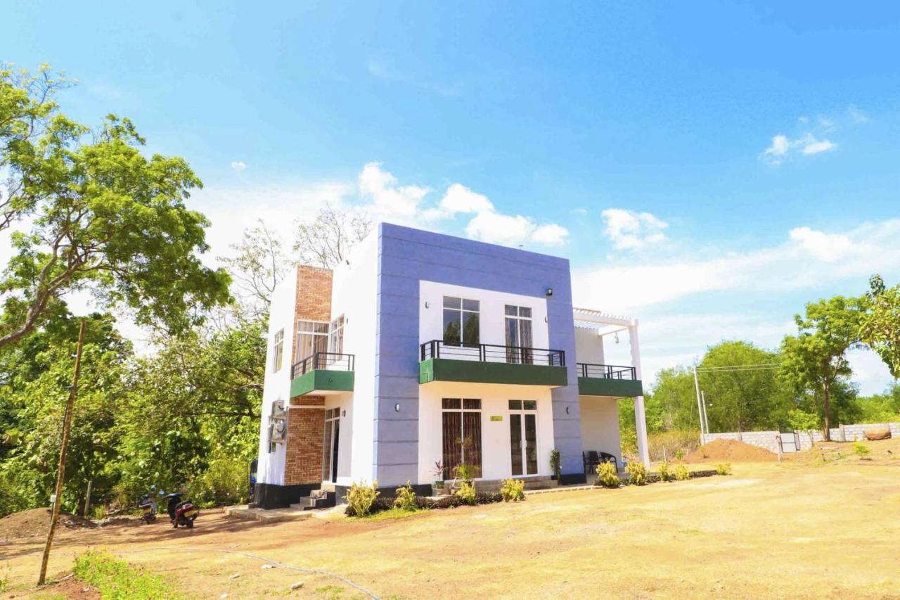 Peacock Resort Anuradhapura Eksteriør billede