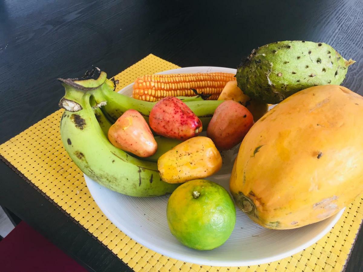 Peacock Resort Anuradhapura Eksteriør billede
